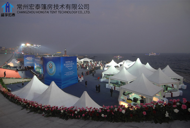 多边形尖顶篷房